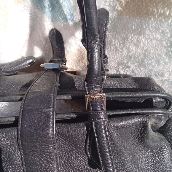Isaac Mizrahi Black Leather Bag - Picture 11 of 14